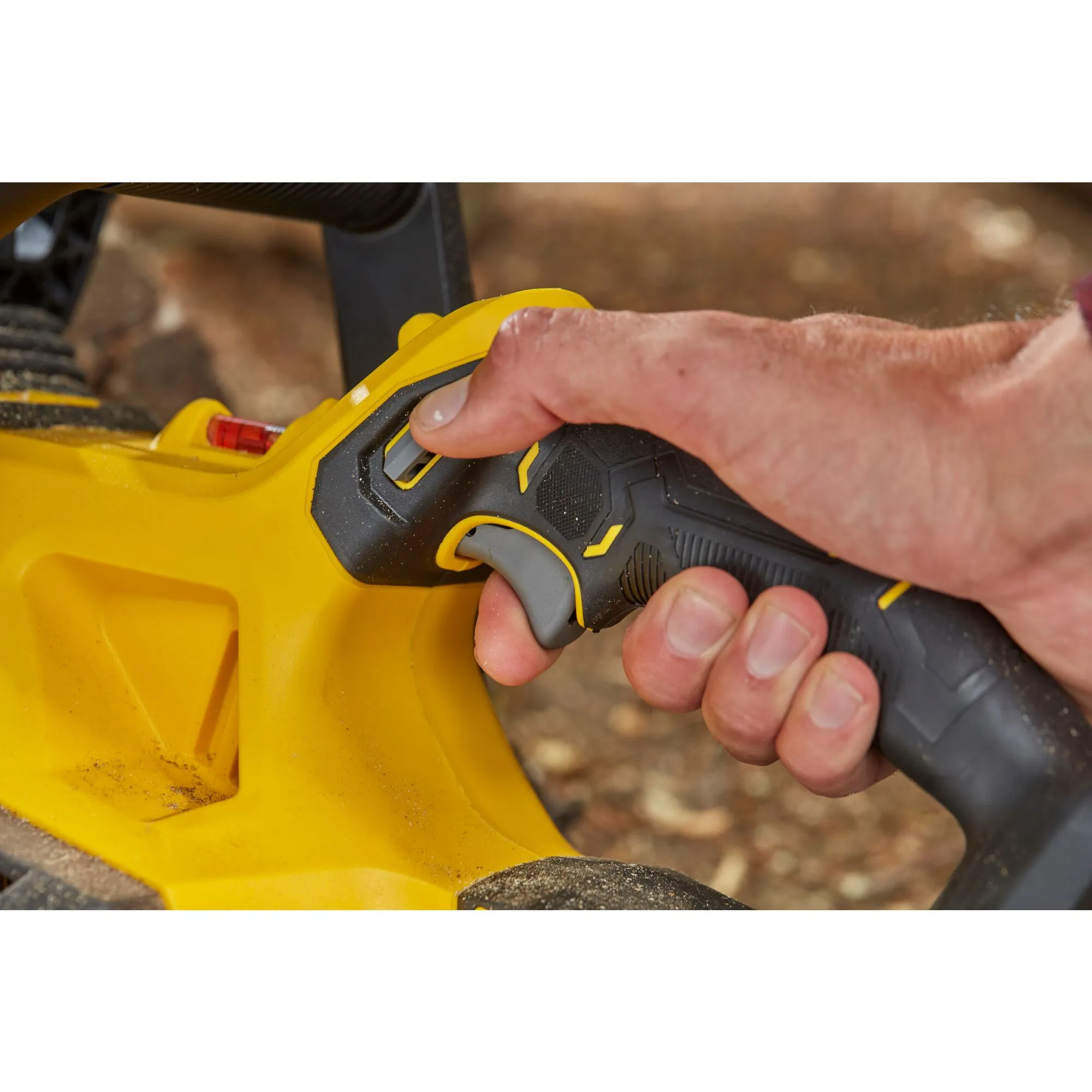 Tronçonneuse 30 cm 18V STANLEY® FATMAX® V20 - Sans batterie ni Chargeur